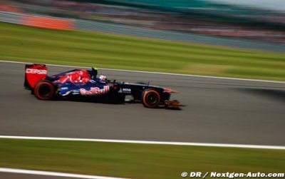 Silverstone, Day 2: Ricciardo tops test for Toro Rosso