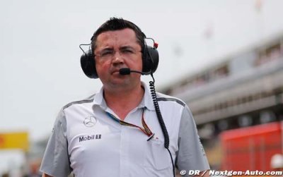Boullier denies teams to run third cars