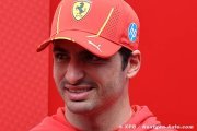 Sainz répond à la drague de Briatore : Merci, mais je ne parlerai plus de mon avenir !