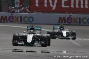 Stats : Hamilton, 51 victoires en moins de courses que Prost