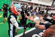 Nuit blanche pour Ocon, qui a pris le temps de fêter sa victoire avec Alpine F1