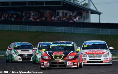 Hungaroring, Course 2&nbsp;: Huff gagne devant Bennani