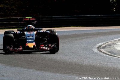 Sainz s’enflamme, Kvyat déchante