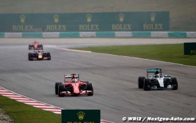 Ferrari pushing on for Mercedes title battle