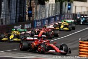 Que dit précisément la règle obligeant à deux arrêts à Monaco ?