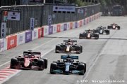 Leclerc a perdu la tête de la course à cause d'une branche d'arbre
