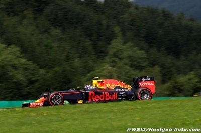 Verstappen doit progresser en qualifications selon Horner