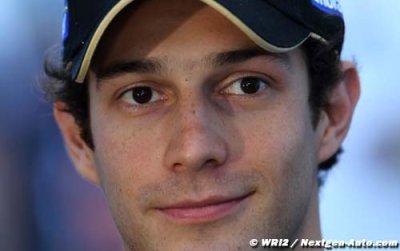 Senna n’a toujours rien signé et il le fait savoir