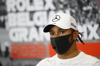 Hamilton critique à nouveau les pneus de la F1 mais dédouane Pirelli