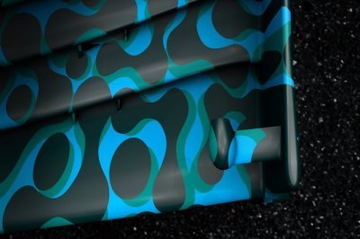 Mercedes montre un camouflage étrange pour sa W10