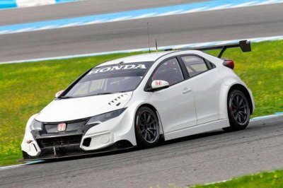 La Honda version 2016 entre en piste
