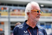 Briatore est-il 'trop vieux' pour rester directeur d'équipe à plein temps ?