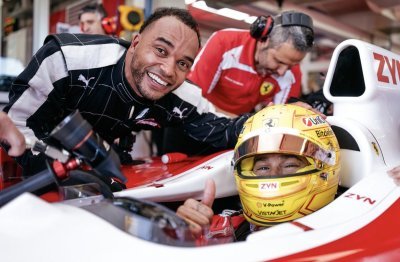 Hamilton raconte le roulage ’hors du commun’ dans une F1 avec son frère