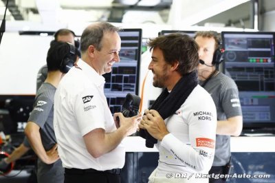 McLaren&nbsp;: Neale reconnaît que ‘tout le monde parle avec tout le monde’