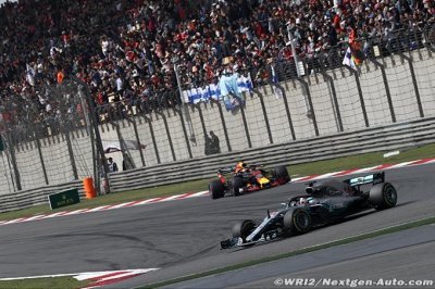 Mercedes cherche encore à dompter la W09 et les Pirelli