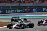 Haas F1 a changé 'énormément de choses' et Ocon se sent 'beaucoup mieux'