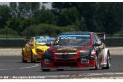 ROAL on a roll in the WTCC