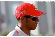 Hamilton 'welcome' to keep up pace at finale - Alonso