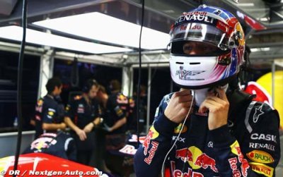 Mark Webber réprimandé à Singapour