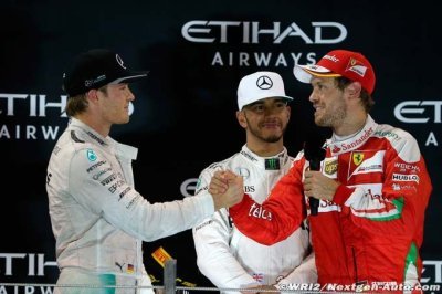 Vettel admits not wanting to spoil title fight