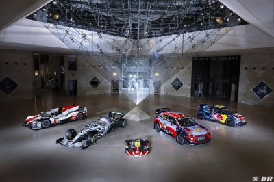Mercedes refuse que sa F1 gagnante apparaisse sur la photo FIA