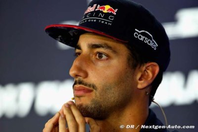Ricciardo s’est étonné de la prolongation rapide du contrat de Verstappen