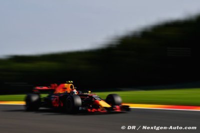 F1 ’crazy’ to slow Verstappen down - Rossi
