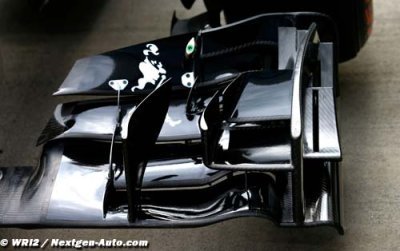 McLaren to test 2015 car with black livery - report