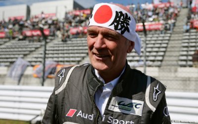 Un point avec le Dr Wolfgang Ullrich avant la Chine