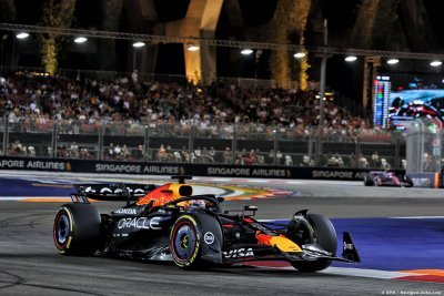 Verstappen ravi d’être 3e en Libres avec une RB21 ’pas mauvaise’ à Singapour