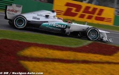 2012 ’tea-leaf reading’ to race on for now 