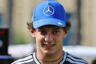Top rivals defend Antonelli after mistake