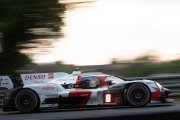 24H du Mans, H+14 : Toyota prend la tête d'un trio serré