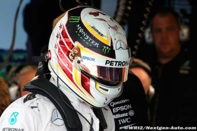 Hamilton ne veut pas remplacer le double drapeau jaune par un rouge