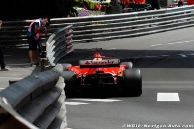 Marchionne&nbsp;: Vettel peut rester chez Ferrari en 2018