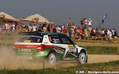 Kopecky leads after exciting first day in Zlin