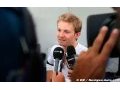 Rosberg can beat Hamilton to title - Coulthard