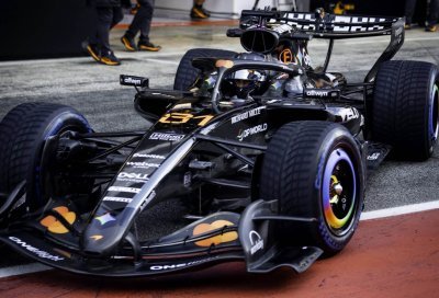 Piastri a ’beaucoup à comprendre’ après son premier roulage avec la MCL40