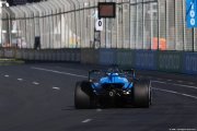 Sainz calls for change as Williams crawls to finish