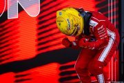La victoire 'historique' de Hamilton saluée, tout comme la stratégie 'agressive' de Ferrari