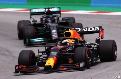Entre Hamilton et Verstappen, ce sera du 50-50 selon Horner