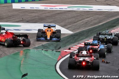 Ricciardo pensait avoir ’échappé au chaos’ du premier virage