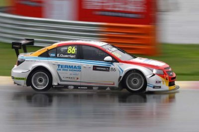 Ningbo, Course 1&nbsp;: Guerrieri bat Ehrlacher pour la victoire