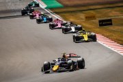 F2, Silverstone, Course Sprint : Tsolov s'impose et prend la tête du championnat