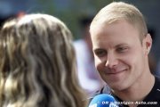'No panic' despite late contract - Bottas