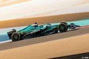 Photos - L'Aston Martin F1 AMR25 en piste à Sakhir