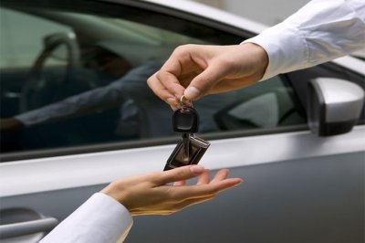 Le certificat de non-gage&nbsp;: est-ce obligatoire pour vendre une voiture d’occasion&nbsp;?