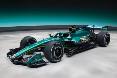 Alonso admits Newey’s Aston ’definitely behind’ 