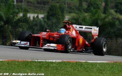 Alonso F1’s shock leader at soggy Sepang