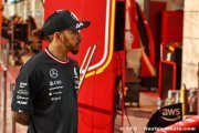 Wolff : Il n'est 'pas possible' pour Hamilton de bien conduire la W15